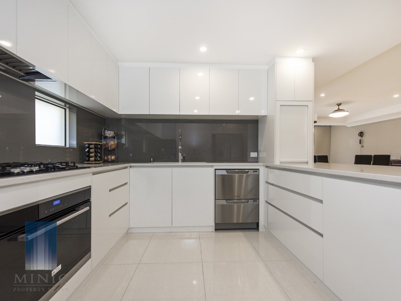 17 Vervain Way, Riverton WA 6148