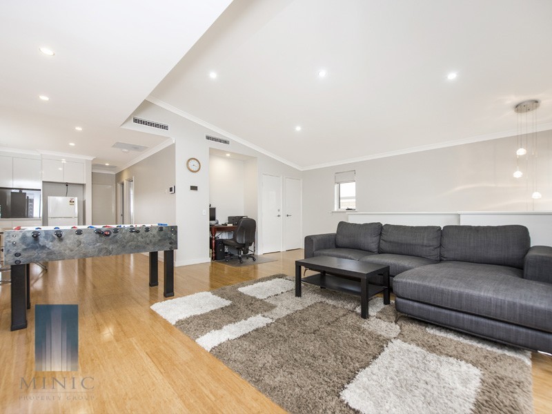 17 Vervain Way, Riverton WA 6148