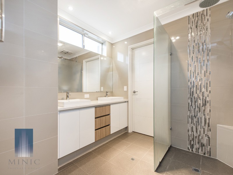17 Vervain Way, Riverton WA 6148
