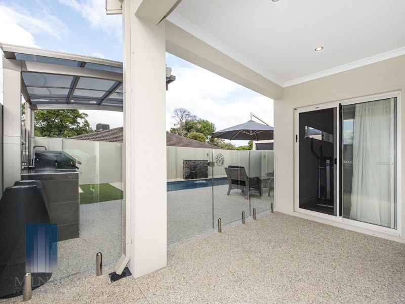 17 Vervain Way, Riverton WA 6148