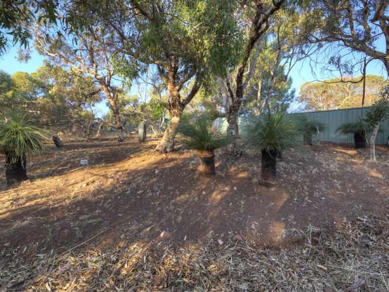 24 Bedfordale Hill Road, Mount Richon WA 6112