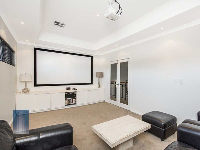 14 Ambleside Way, Canning Vale WA 6155