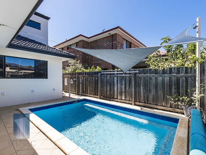 14 Ambleside Way, Canning Vale WA 6155