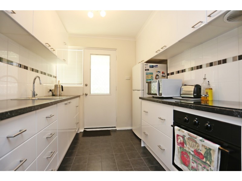 11/151 Douglas Avenue, Kensington WA 6151