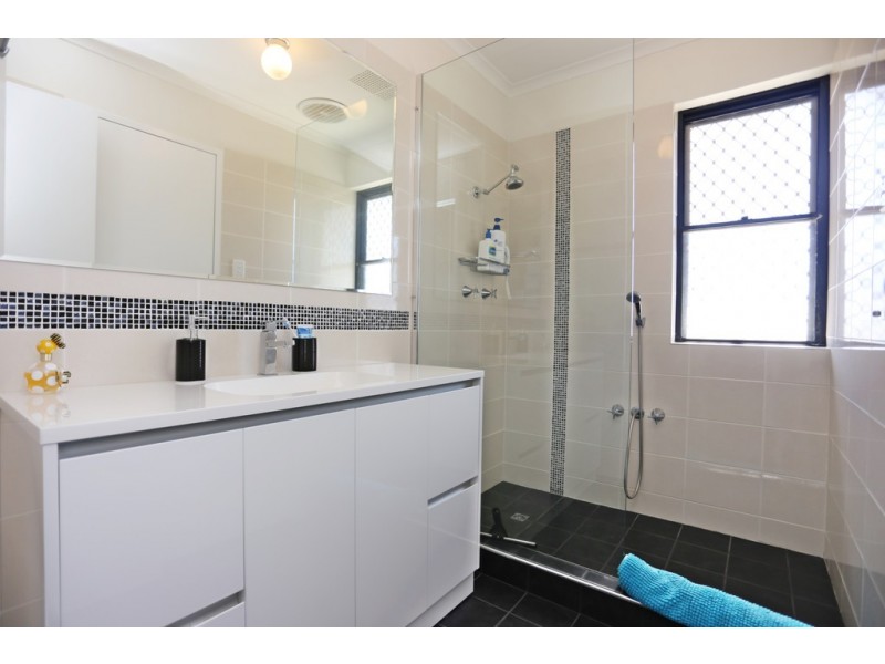 11/151 Douglas Avenue, Kensington WA 6151