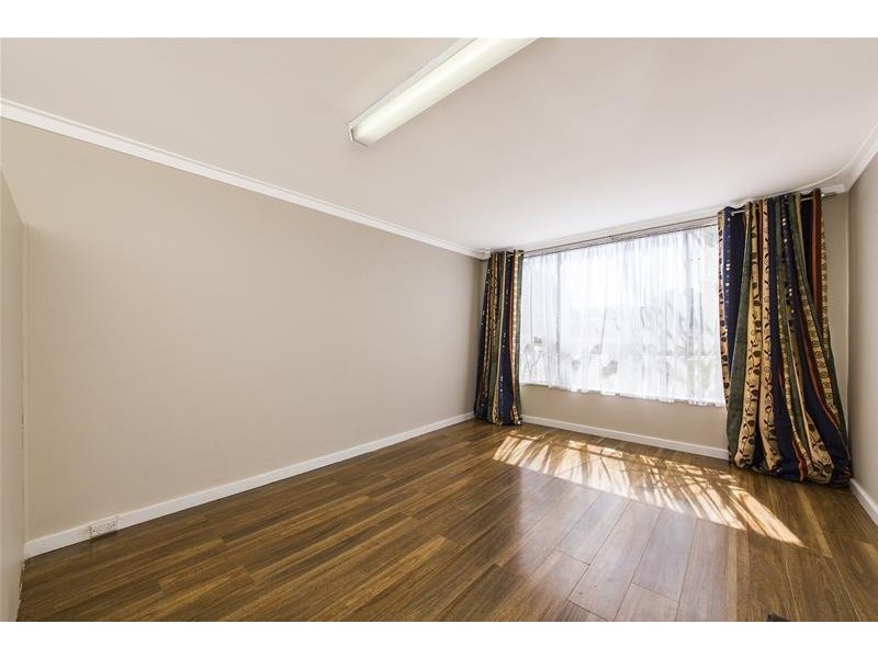 9 Oscar Street, Armadale WA 6112