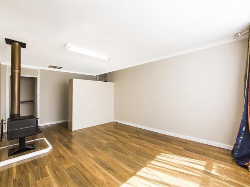 9 Oscar Street, Armadale WA 6112
