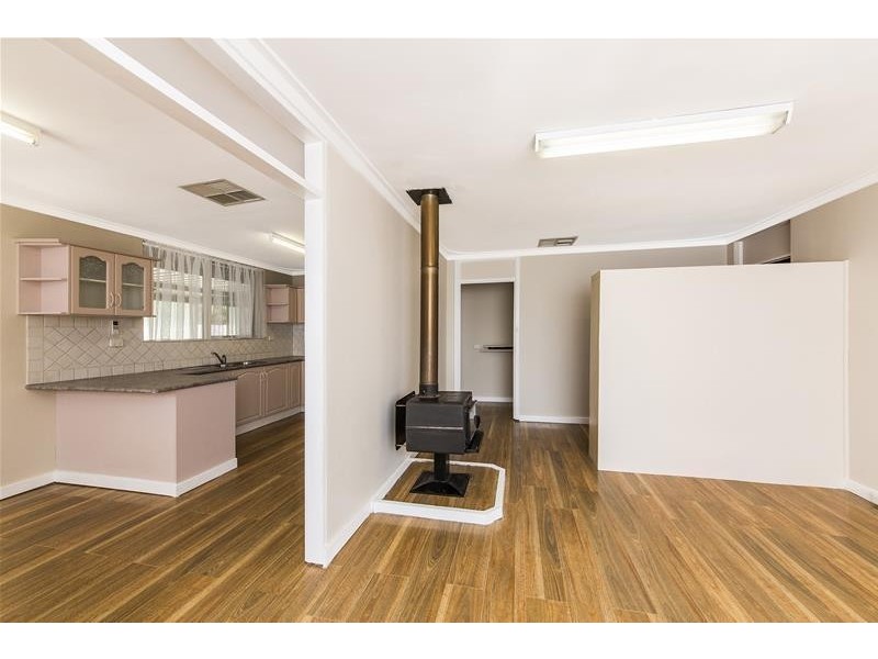 9 Oscar Street, Armadale WA 6112