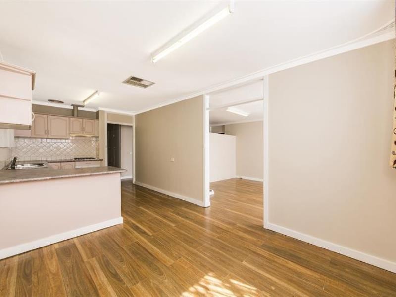 9 Oscar Street, Armadale WA 6112