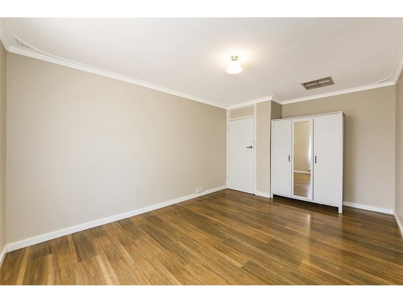 9 Oscar Street, Armadale WA 6112