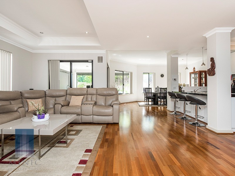 171B Riseley Street, Booragoon WA 6154