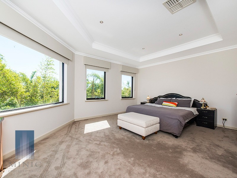 171B Riseley Street, Booragoon WA 6154