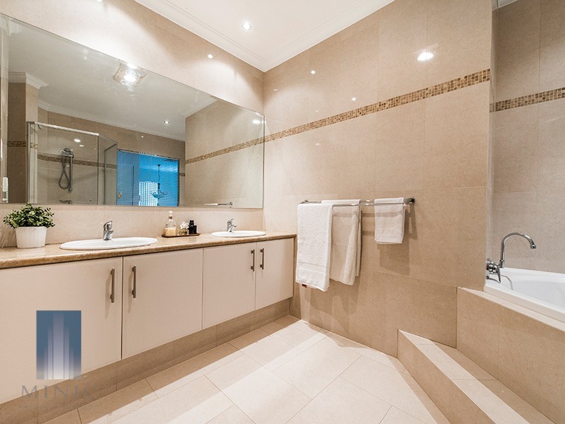 171B Riseley Street, Booragoon WA 6154