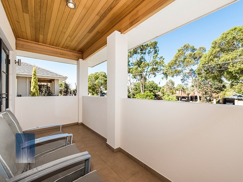 171B Riseley Street, Booragoon WA 6154