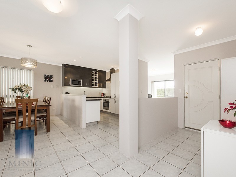 14/8 Toledo Close, Cannington WA 6107