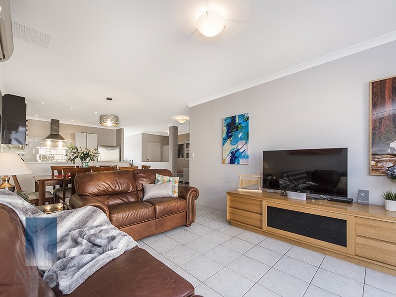 14/8 Toledo Close, Cannington WA 6107