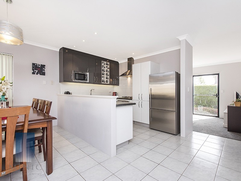 14/8 Toledo Close, Cannington WA 6107