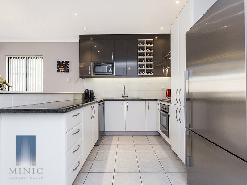 14/8 Toledo Close, Cannington WA 6107