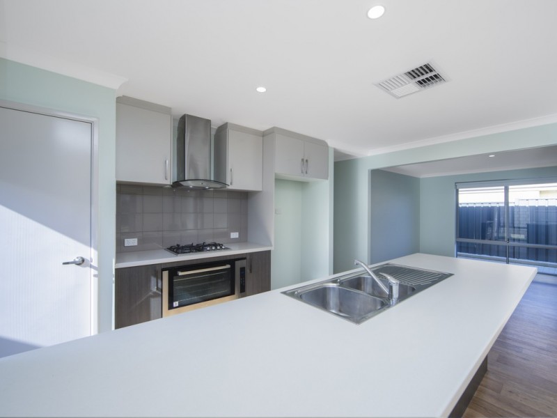 25 Calvert Loop, Hilbert WA 6112