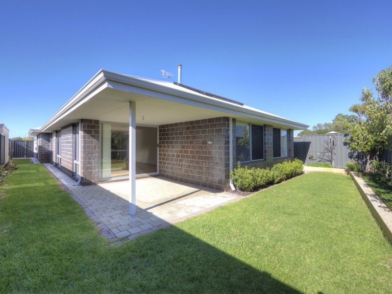 25 Calvert Loop, Hilbert WA 6112