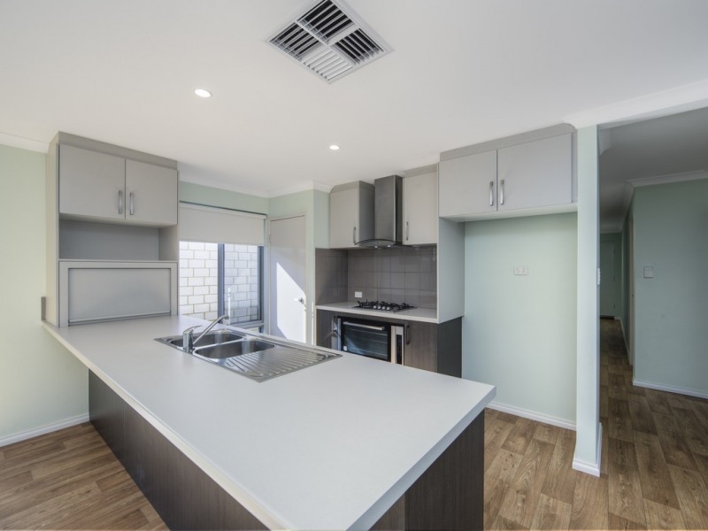 25 Calvert Loop, Hilbert WA 6112