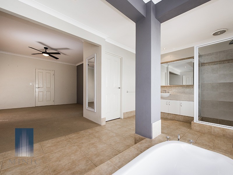 58 Hawkevale Road, High Wycombe WA 6057