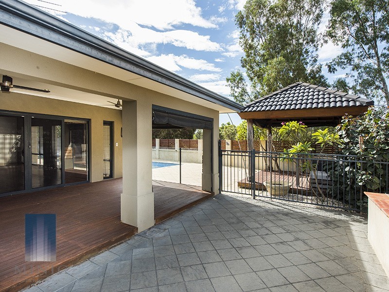 58 Hawkevale Road, High Wycombe WA 6057