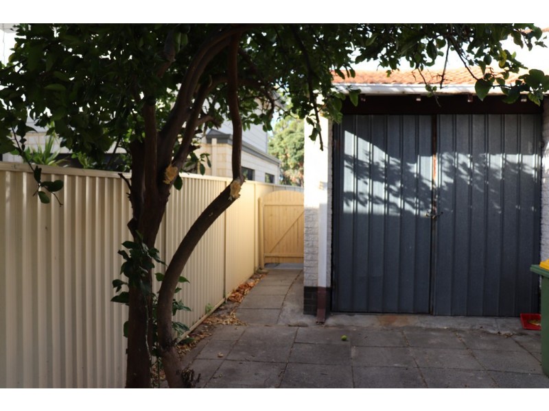 204 Epsom Ave, Belmont WA 6104