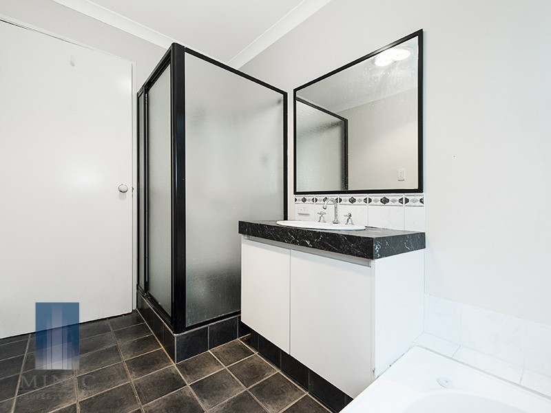 3 Hoop Place, Canning Vale WA 6155