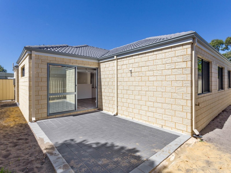 45C Cross Street, Queens Park WA 6107