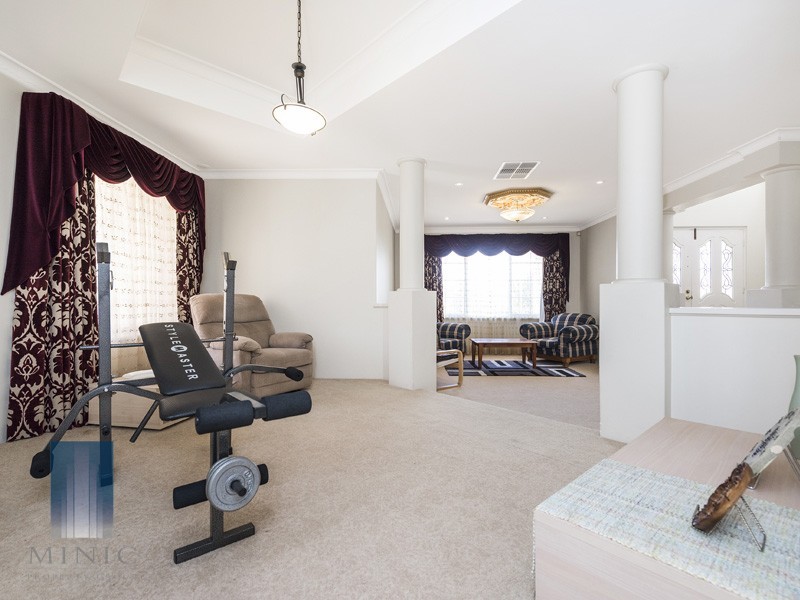 57 Bennett Drive, Canning Vale WA 6155