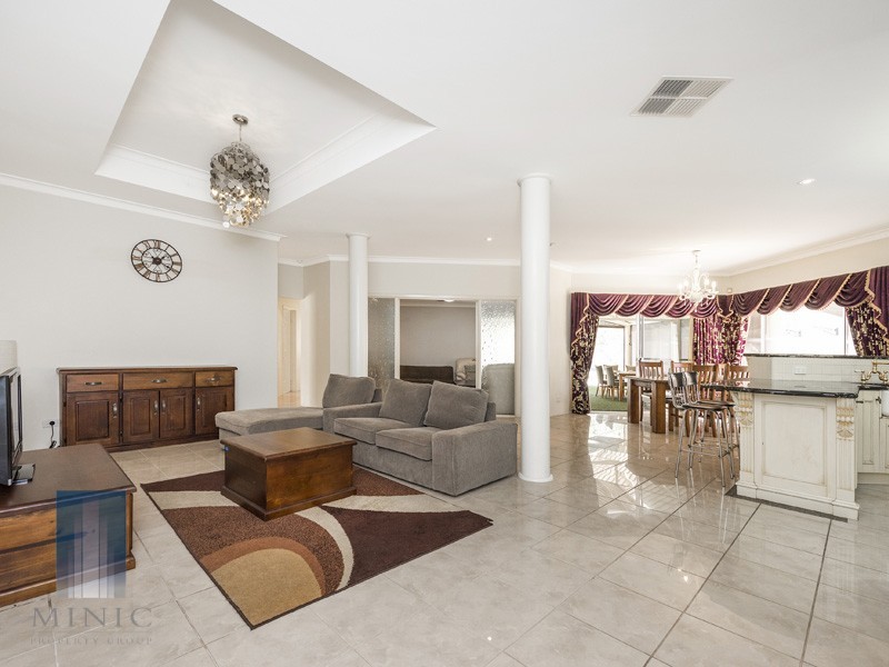 57 Bennett Drive, Canning Vale WA 6155