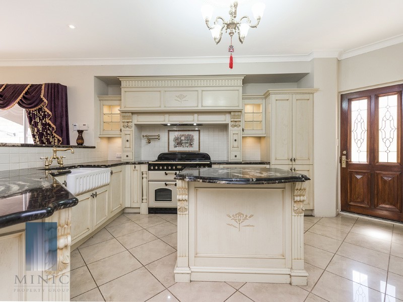 57 Bennett Drive, Canning Vale WA 6155