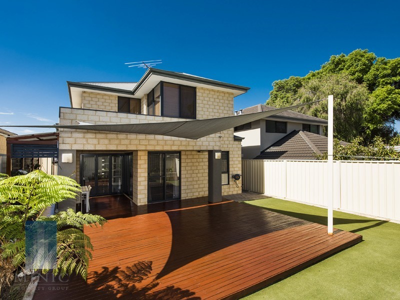 15A Surrey Road, Wilson WA 6107