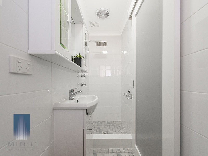 1/6 Surrey Road, Wilson WA 6107