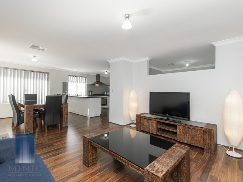 16 Nikon Road, Harrisdale WA 6112