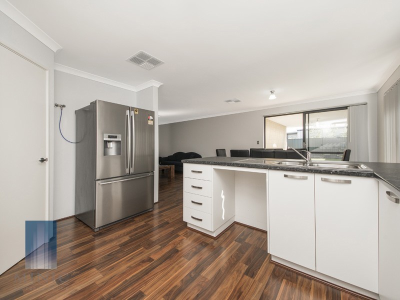 16 Nikon Road, Harrisdale WA 6112