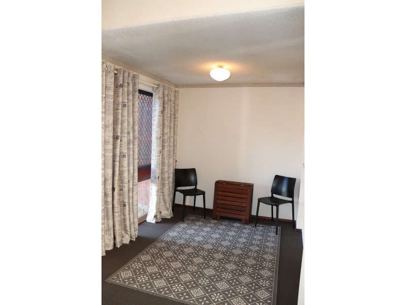 6/6 Mount Henry Road, Como WA 6152