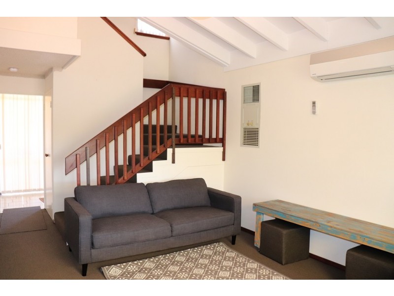 6/6 Mount Henry Road, Como WA 6152