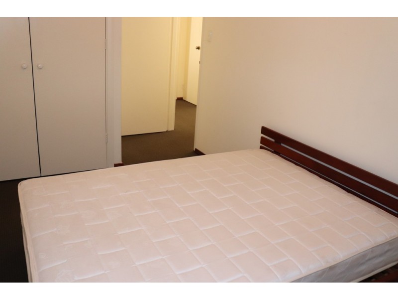 6/6 Mount Henry Road, Como WA 6152