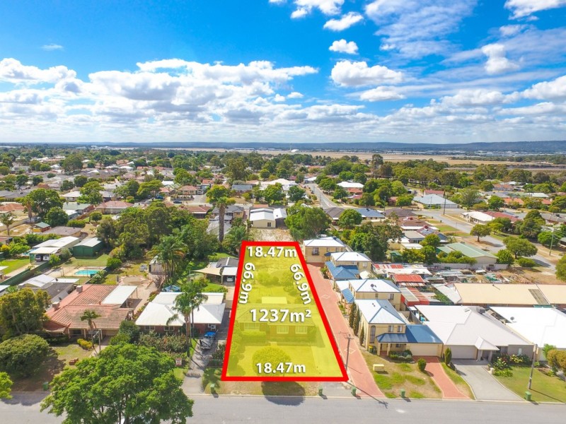 23 Pearl Road, Cloverdale WA 6105