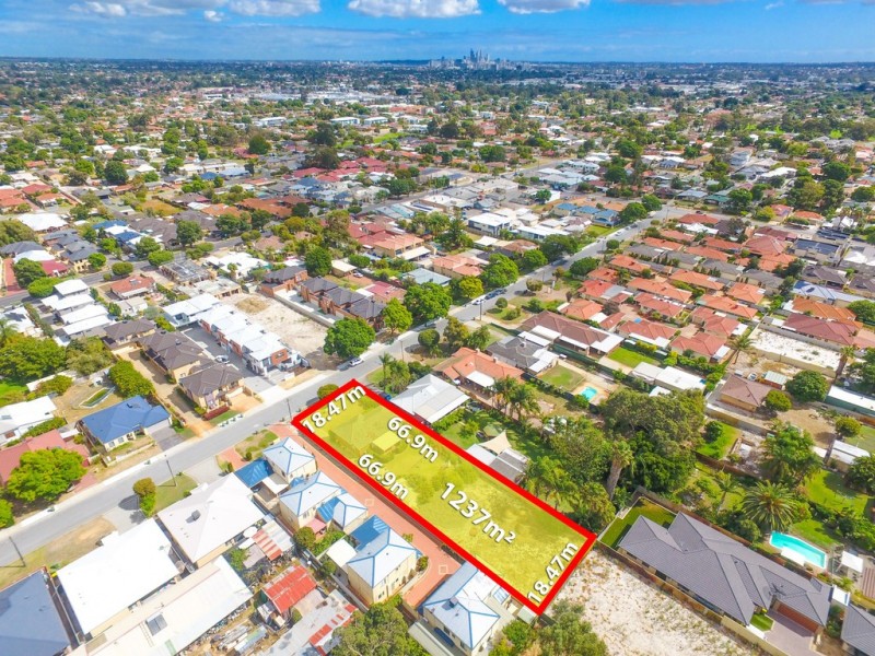 23 Pearl Road, Cloverdale WA 6105