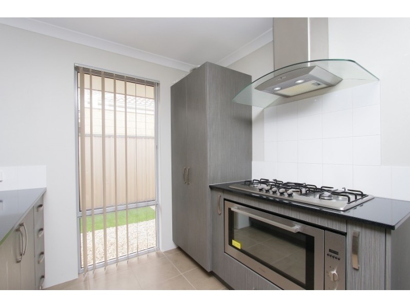 117 Monticello Parkway, Piara Waters WA 6112