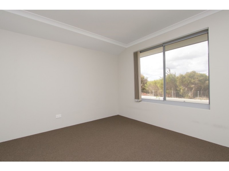 117 Monticello Parkway, Piara Waters WA 6112