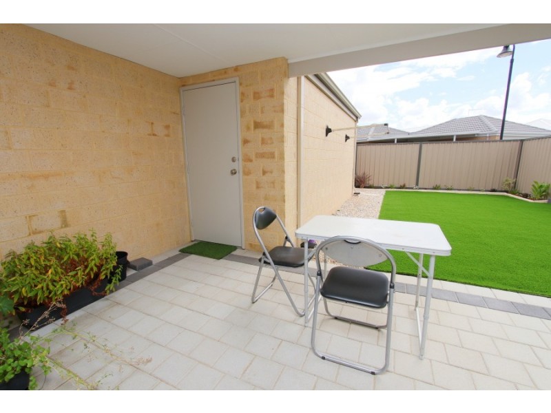 117 Monticello Parkway, Piara Waters WA 6112