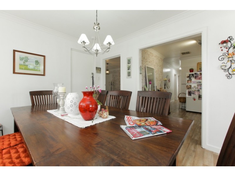 12 Pudney Place, Orelia WA 6167