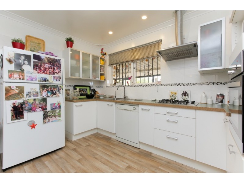 12 Pudney Place, Orelia WA 6167