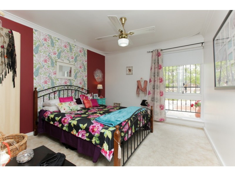 12 Pudney Place, Orelia WA 6167