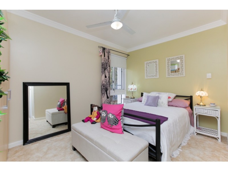 12 Pudney Place, Orelia WA 6167