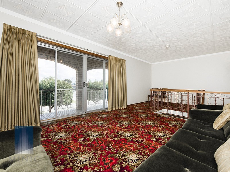 6 Barmond Road, Cannington WA 6107